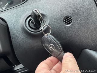 Mercedes-Benz Vito 9 MÍST 2,2 CDI 120 KW 2011