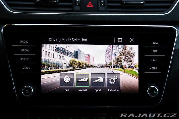 Škoda Superb 2.0TDi 140kW STYLE DSG 4X 2019