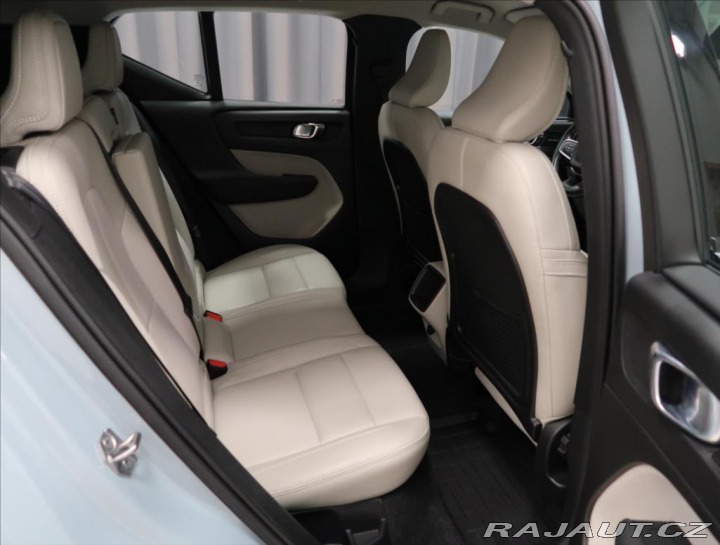 Volvo XC40 2,0 D3 Drive-E Momentum F 2018