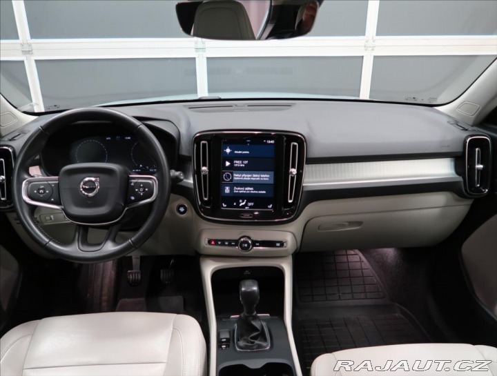 Volvo XC40 2,0 D3 Drive-E Momentum F 2018