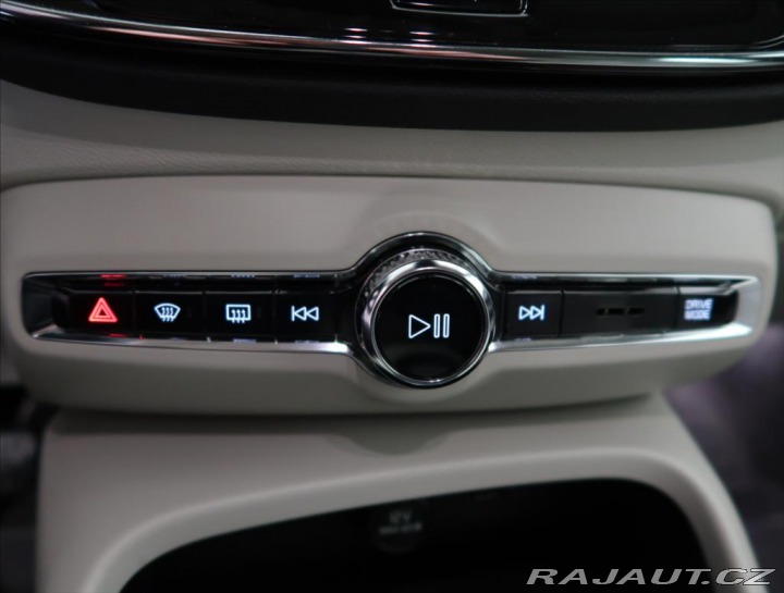 Volvo XC40 2,0 D3 Drive-E Momentum F 2018
