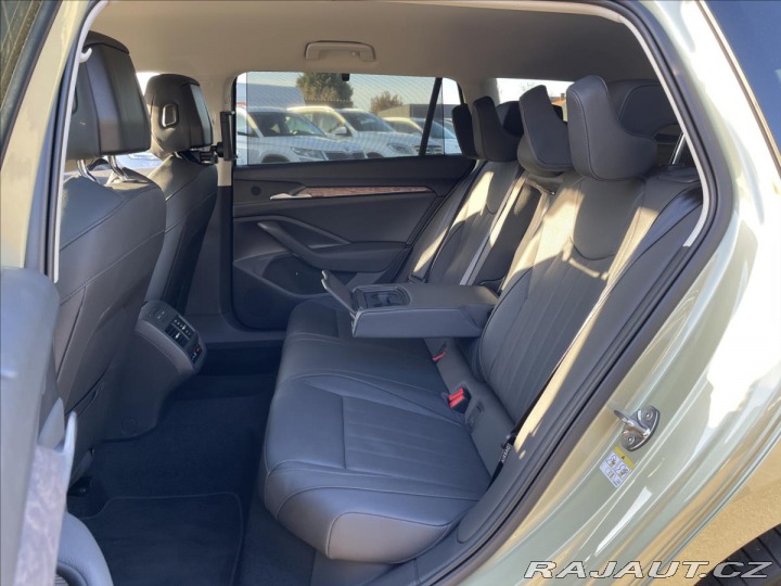 Škoda Superb 2,0 TDi DSG L&K REZER 2025