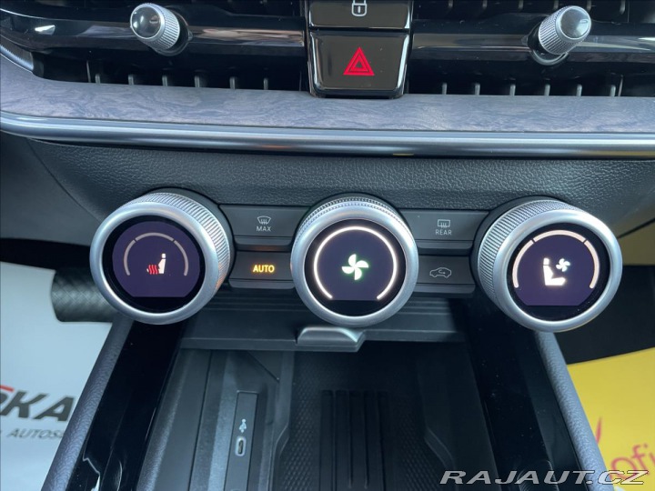 Škoda Superb 2,0 TDi DSG L&K REZER 2025