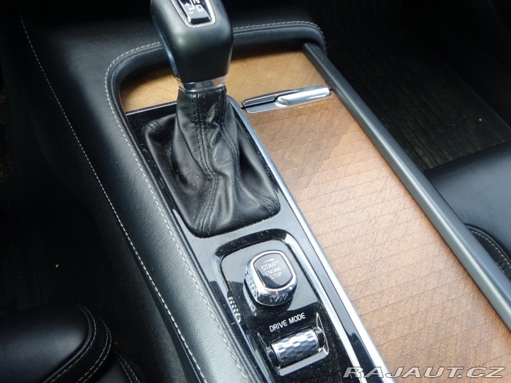 Volvo S90 D4 140kW Inscription ČR 2019