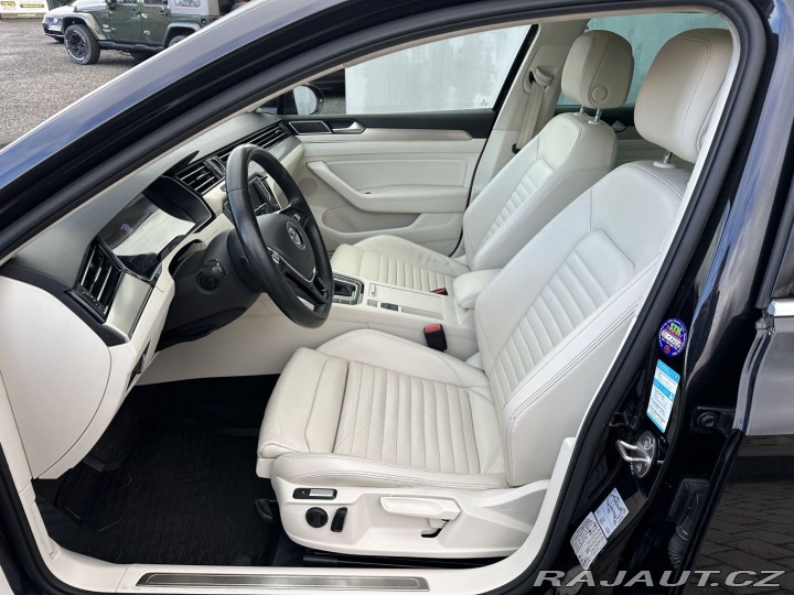 Volkswagen Passat 2,0TDI 140kW DSG HIGHLINE 2015