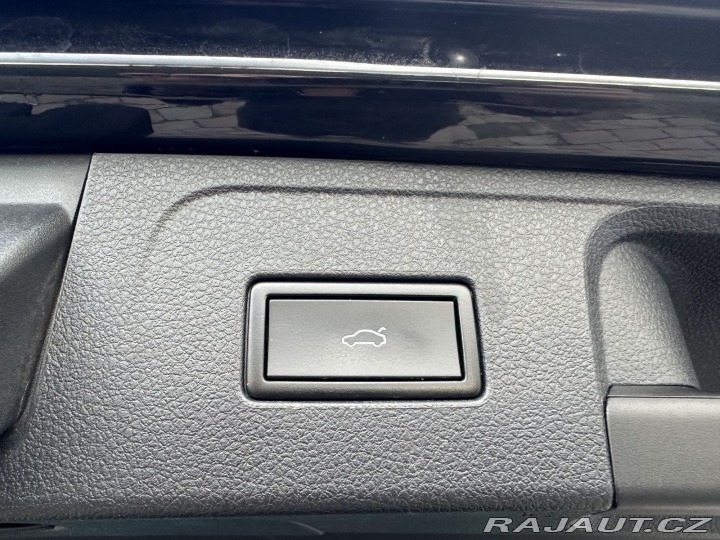 Volkswagen Passat 2,0TDI 140kW DSG HIGHLINE 2015