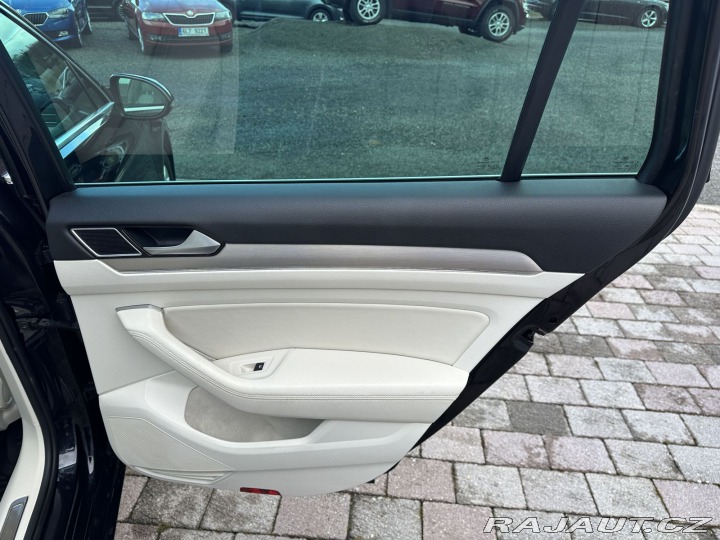 Volkswagen Passat 2,0TDI 140kW DSG HIGHLINE 2015