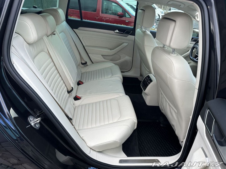 Volkswagen Passat 2,0TDI 140kW DSG HIGHLINE 2015