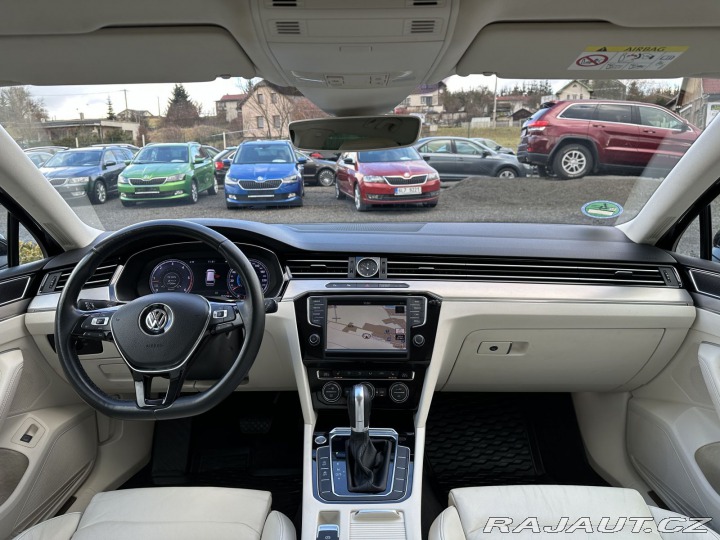 Volkswagen Passat 2,0TDI 140kW DSG HIGHLINE 2015