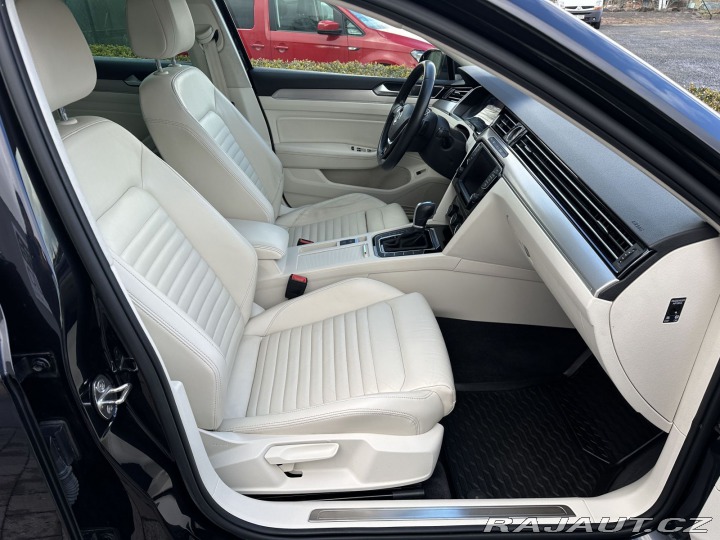 Volkswagen Passat 2,0TDI 140kW DSG HIGHLINE 2015