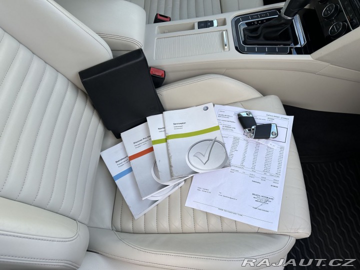 Volkswagen Passat 2,0TDI 140kW DSG HIGHLINE 2015