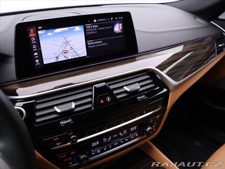 BMW 5 4,4 M550i xDrive 390kW AT 2020