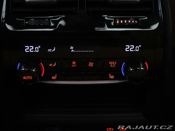 BMW 5 4,4 M550i xDrive 390kW AT 2020