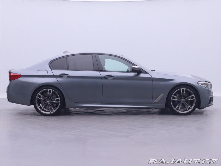 BMW 5 4,4 M550i xDrive 390kW AT 2020