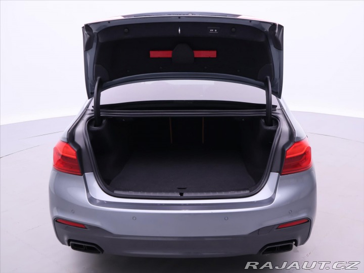 BMW 5 4,4 M550i xDrive 390kW AT 2020