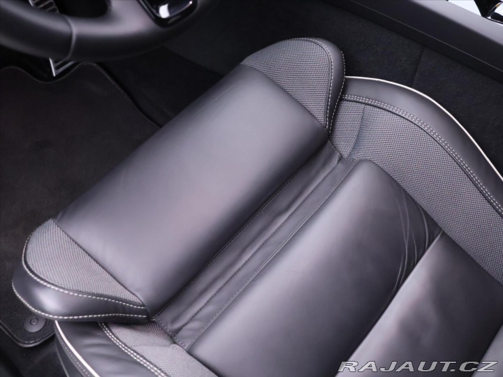 Volvo XC60 2,0 B4 AWD R-Design CZ 1. 2021