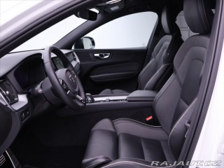 Volvo XC60 2,0 B4 AWD R-Design CZ 1. 2021