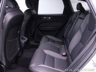 Volvo XC60 2,0 B4 AWD R-Design CZ 1. 2021