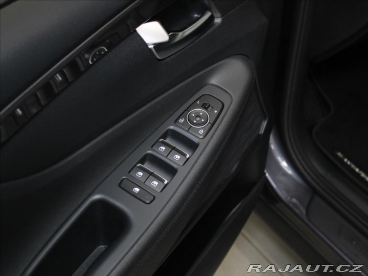 Hyundai Santa Fe 2,2 CRDi 142kW 7-míst 10t 2023