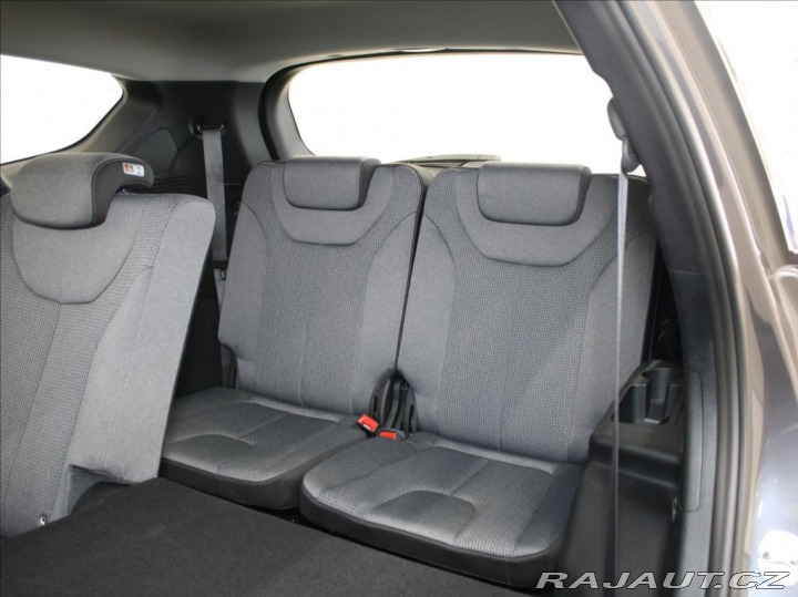 Hyundai Santa Fe 2,2 CRDi 142kW 7-míst 27t 2023