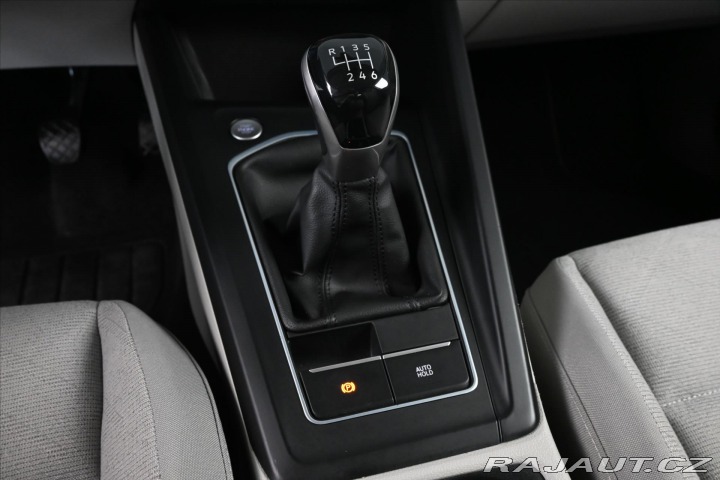Volkswagen Golf 2,0 TDI 110 kW *LIFE* Zár 2021