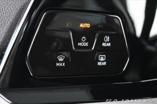 Volkswagen Golf 2,0 TDI 110 kW *LIFE* Zár 2021