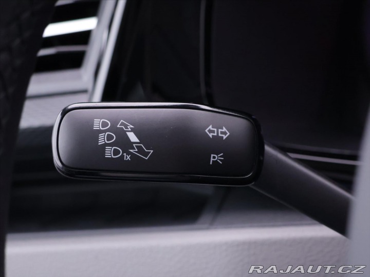 Volkswagen Transporter 2,0 TDI DSG DR 8-Míst Bul 2024