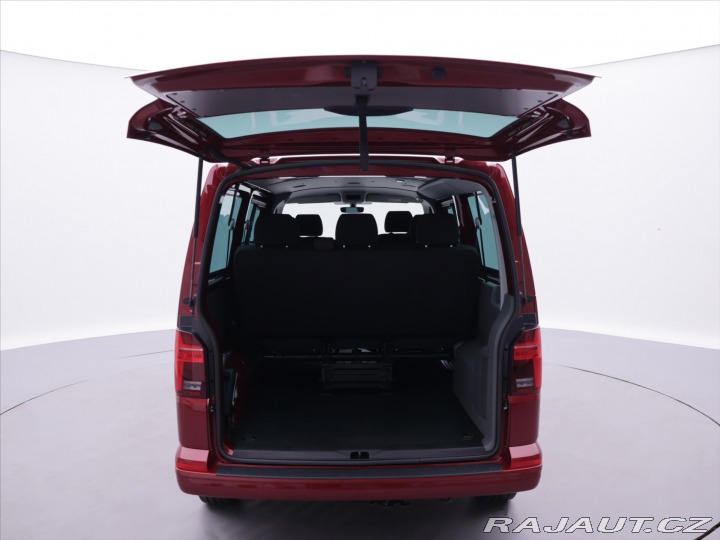 Volkswagen Transporter 2,0 TDI DSG DR 8-Míst Bul 2024