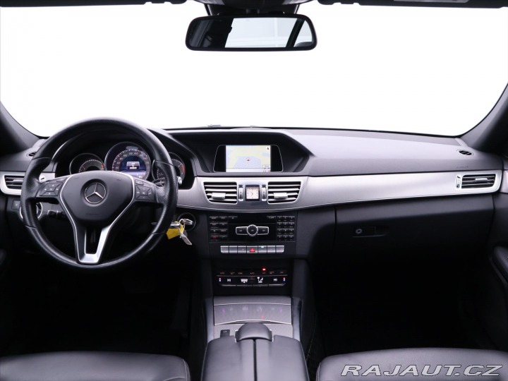 Mercedes-Benz E 2,1 220 CDI Aut. Kůže Nav 2013