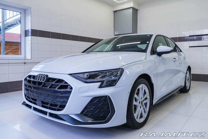 Audi A3 S line 35 TFSI 110kW 2024