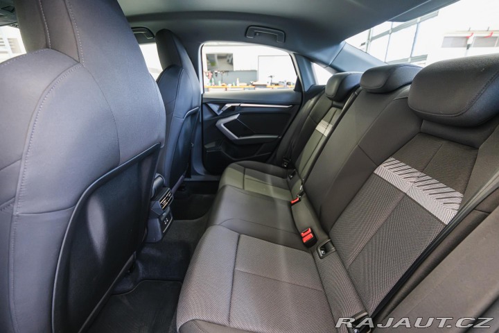Audi A3 S line 35 TFSI 110kW 2024