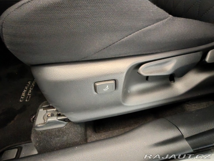 Toyota Corolla Cross 2.0 Hybrid Style 145kW 2023