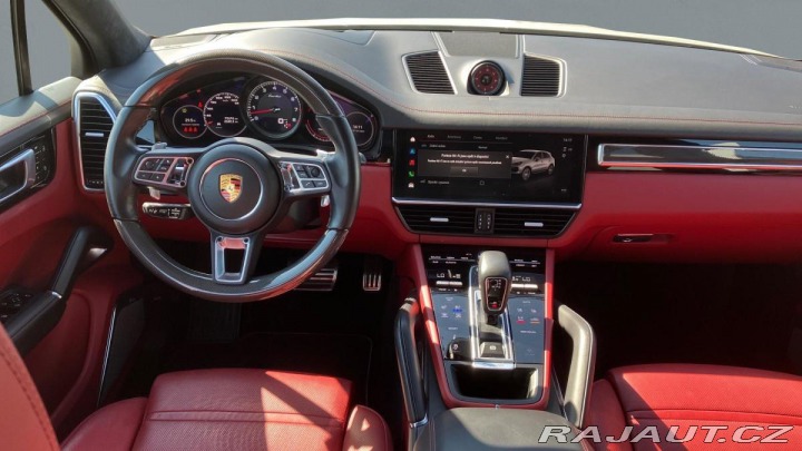 Porsche Cayenne Turbo 2022