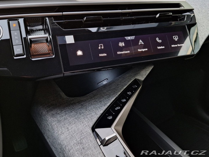 Peugeot 5008 ALLURE Hybrid 136 e-DCS6 2025