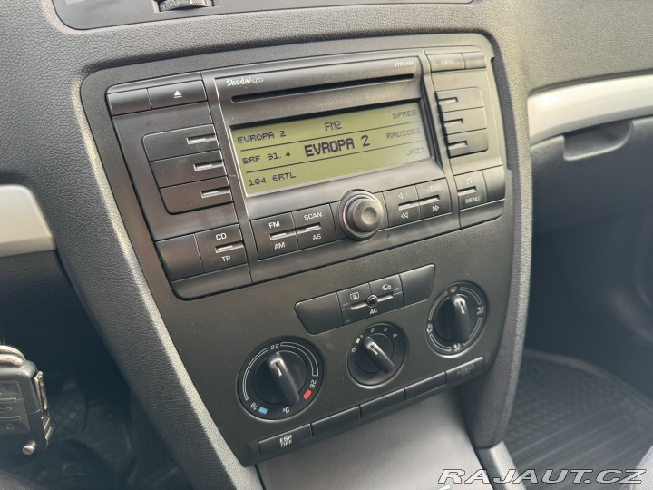 Škoda Octavia 1,6 MPI 75 KW KAR KM 2005