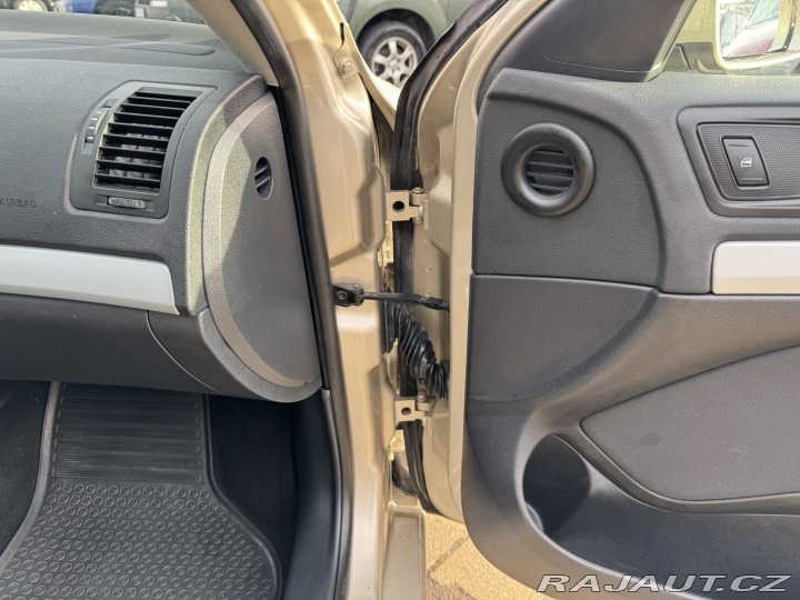 Škoda Octavia 1,6 MPI 75 KW KAR KM 2005