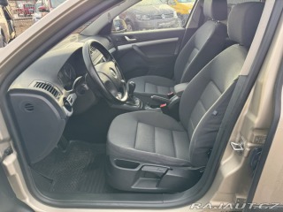 Škoda Octavia 1,6 MPI 75 KW KAR KM 2005
