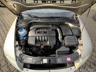 Škoda Octavia 1,6 MPI 75 KW KAR KM 2005