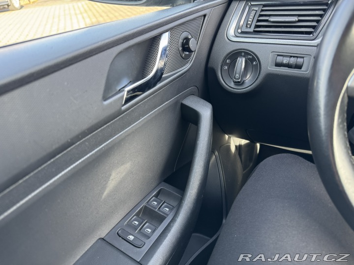 Škoda Rapid 1,6 TDI 66 KW STK KM SK 2014