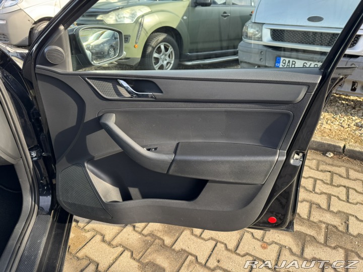 Škoda Rapid 1,6 TDI 66 KW STK KM SK 2014