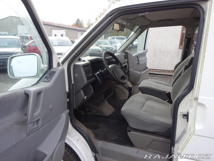Volkswagen Caravelle 2.5TDI 75kW 1997