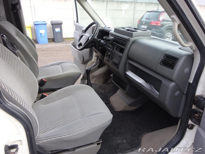 Volkswagen Caravelle 2.5TDI 75kW 1997