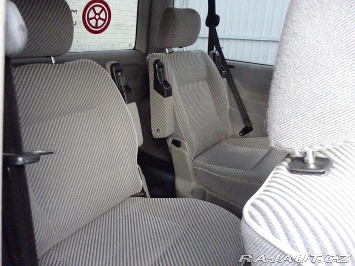 Volkswagen Caravelle 2.5TDI 75kW 1997