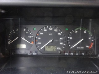 Volkswagen Caravelle 2.5TDI 75kW 1997