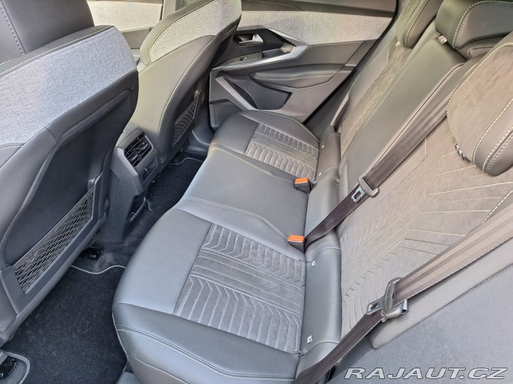 Peugeot 3008 GT Hybrid 136 e-DCS6 2025