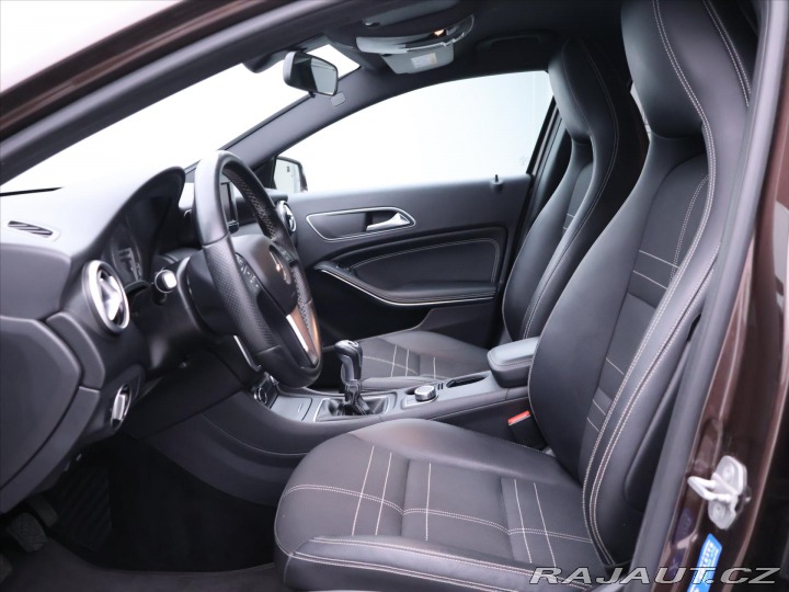 Mercedes-Benz A 1,6 180 Sport Xenon 1.Maj 2014
