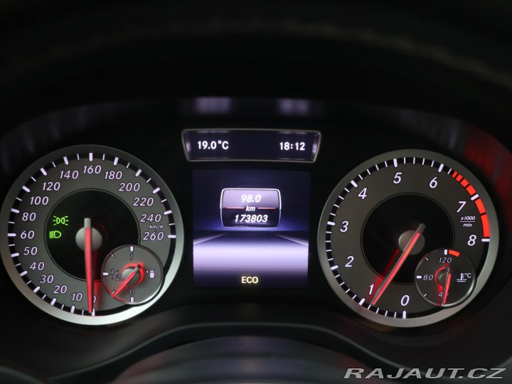 Mercedes-Benz A 1,6 180 Sport Xenon 1.Maj 2014