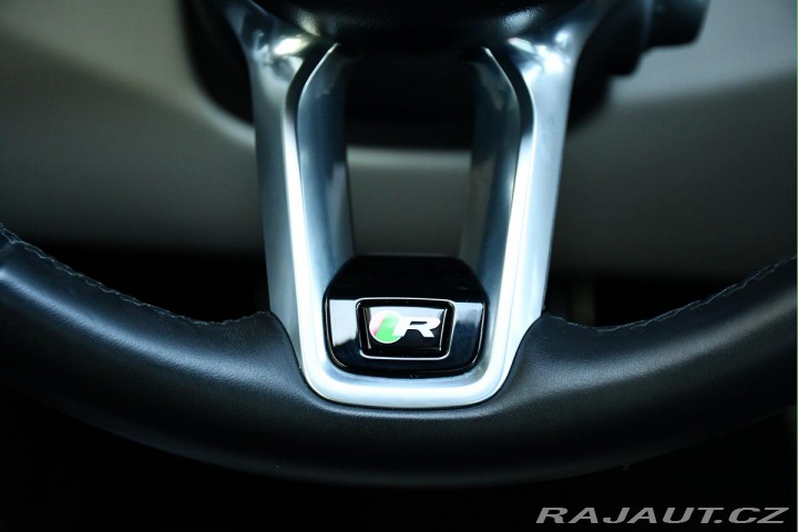 Jaguar F-Pace D200 AWD R-DYNAMIC ZÁRUKA 2023