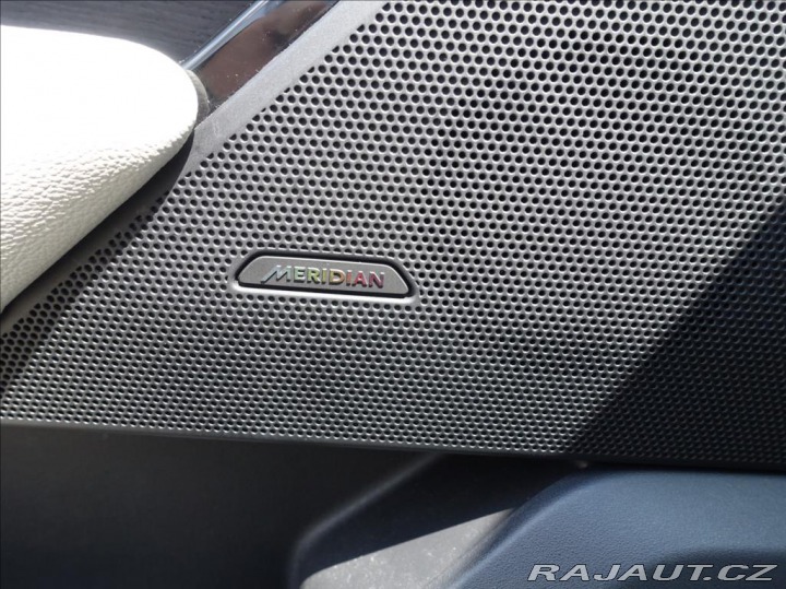 Land Rover Range Rover Velar 2,0 P250, S, ČR, el.tažné 2019