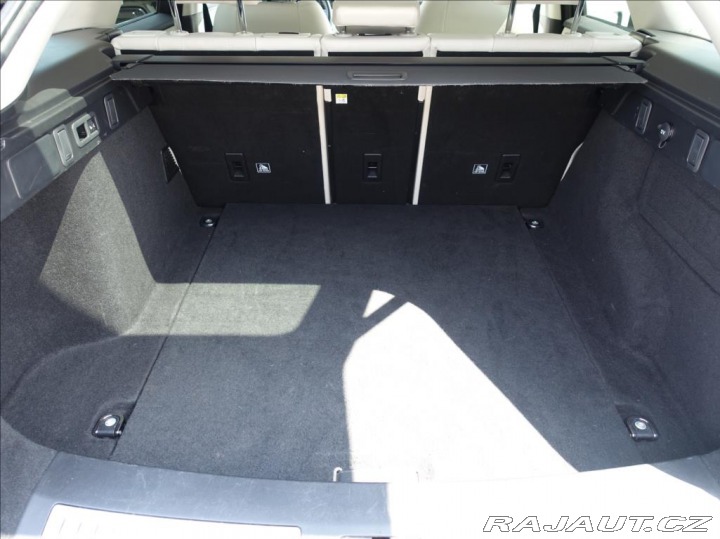 Land Rover Range Rover Velar 2,0 P250, S, ČR, el.tažné 2019